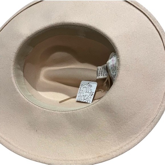 NWT Free People Wool Hat.